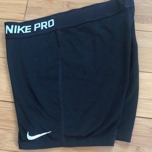Black Nike Pros